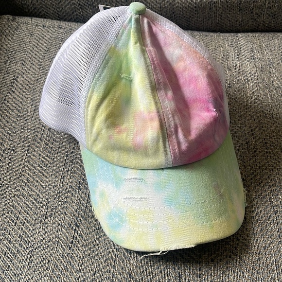 C.C PonyCaps Women's Cotton Candy/White Criss-Cross Cap Hat Adjustable - Picture 2 of 12